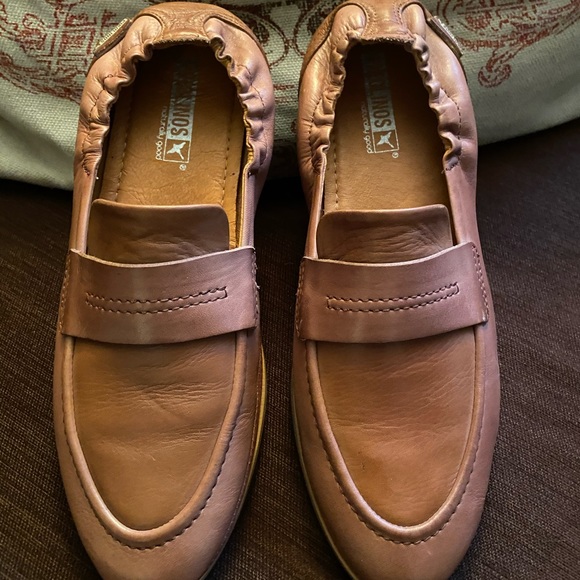 pikolinos santorini loafer